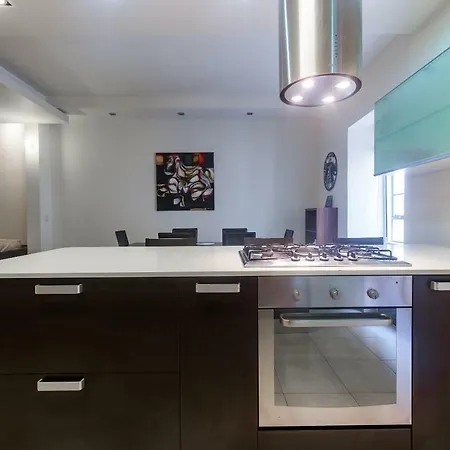 Balluta Bay Large Air-conditioned 3 Bedroom Sliema