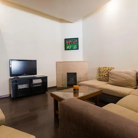 Balluta Bay Large Air-conditioned 3 Bedroom Sliema